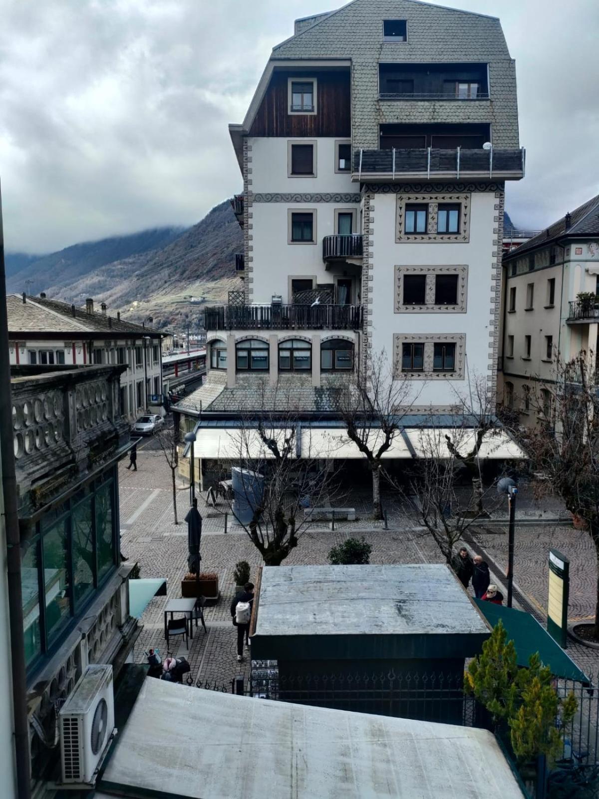 Bernina Station Center Apartment - Tirano Exterior foto